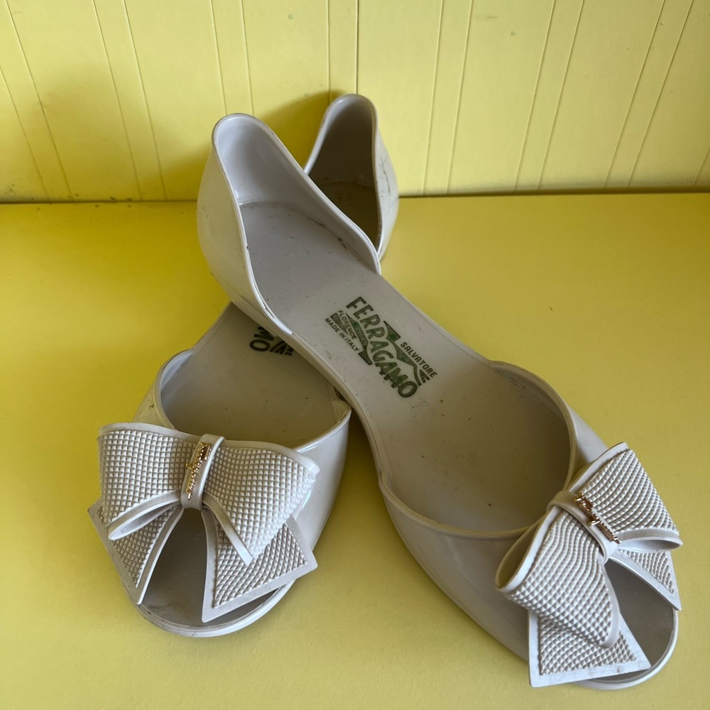 Salvatore Ferragamo jelly flats